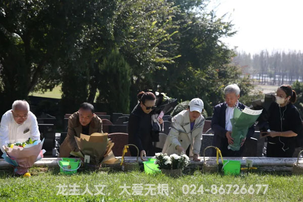 沈阳墓地行业通过举办各类文化活动，营造温馨、庄重、富有文化气息的环境